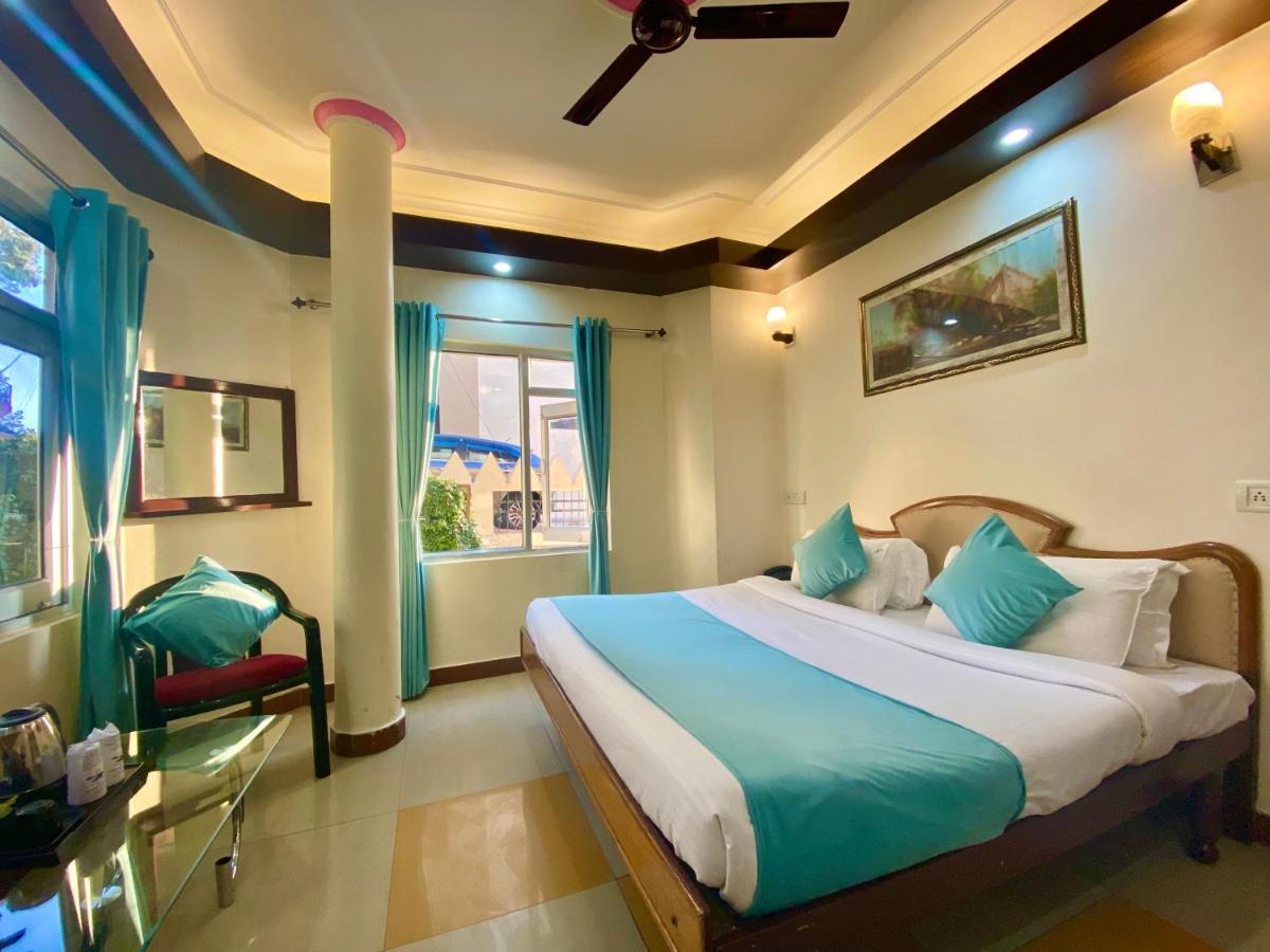 Riversun Hotel Mall Road Mussoorie Exterior photo