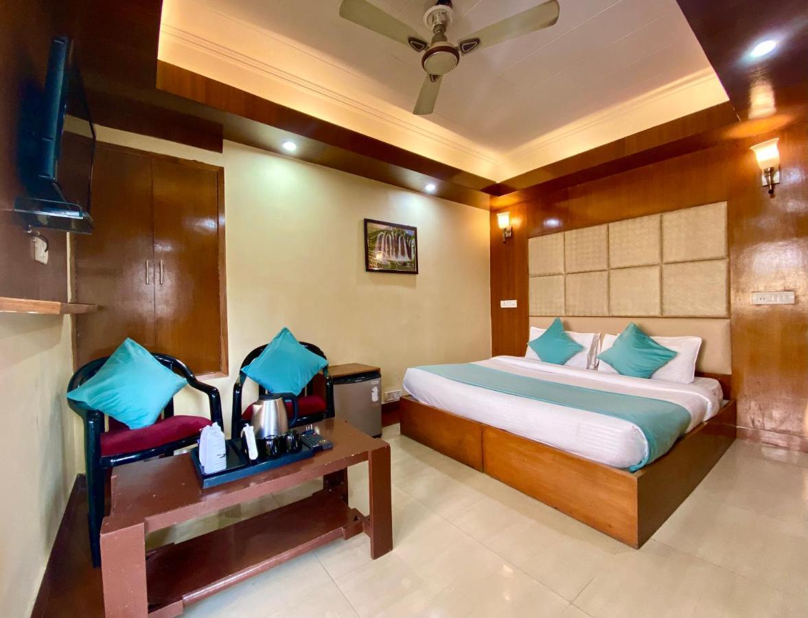 Riversun Hotel Mall Road Mussoorie Exterior photo